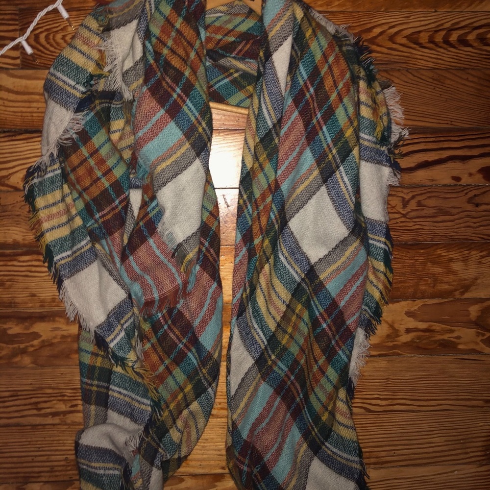 Plaid Blanket Knit Scarf